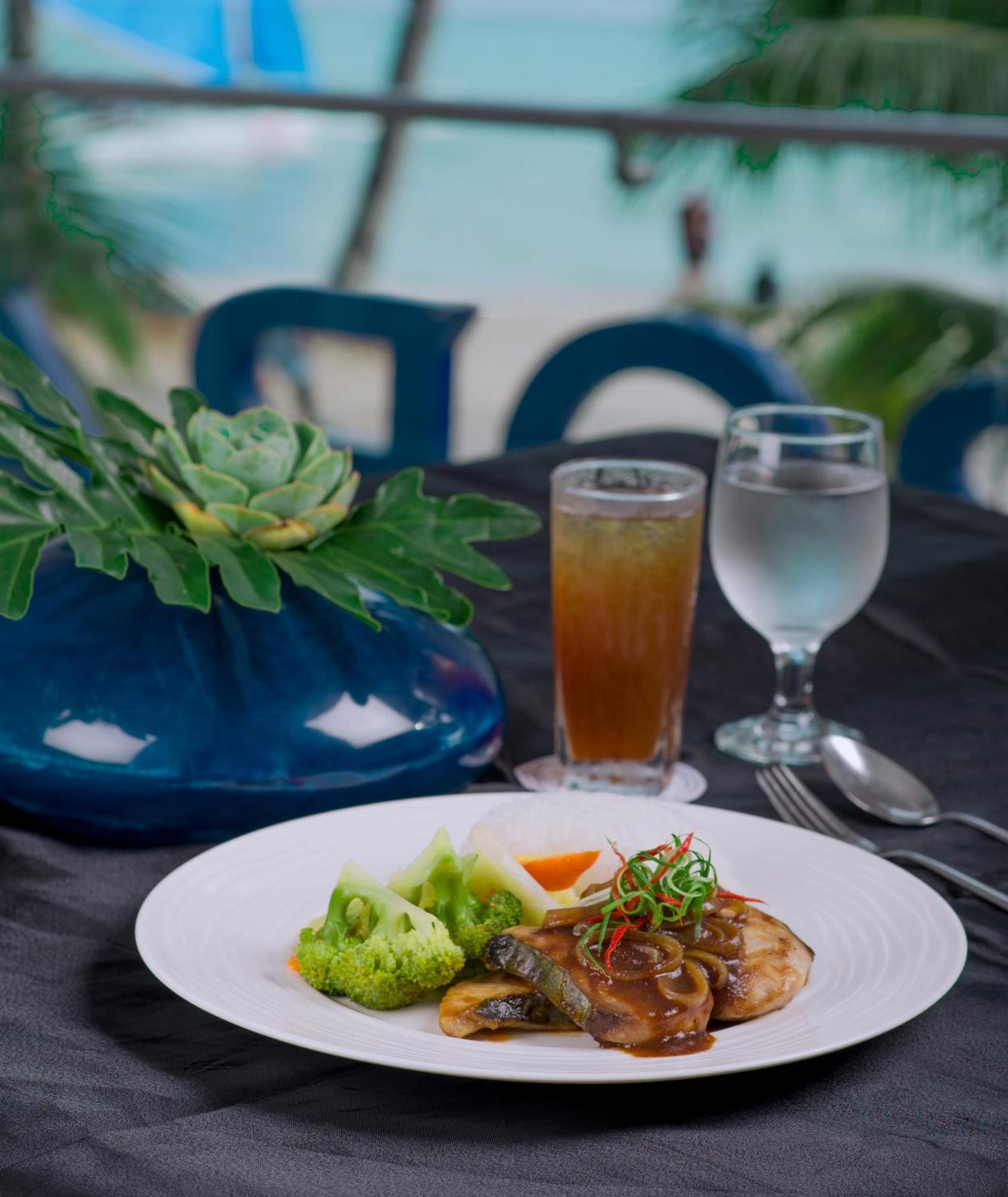 Astoria Boracay Hotel Balabag  Екстериор снимка
