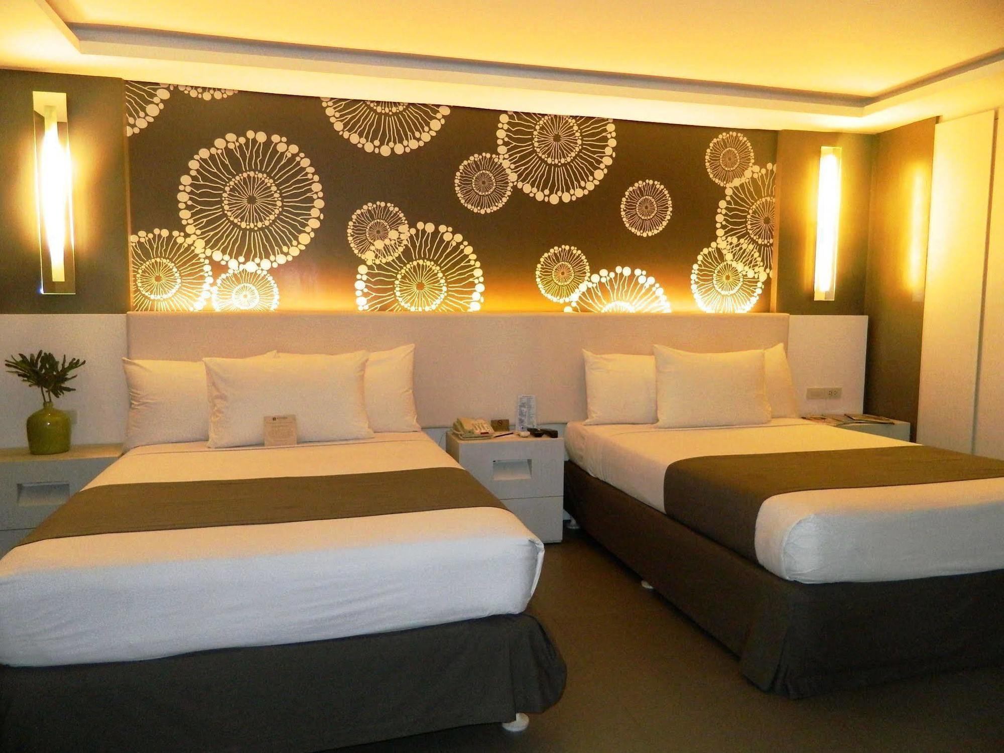 Astoria Boracay Hotel Balabag  Екстериор снимка